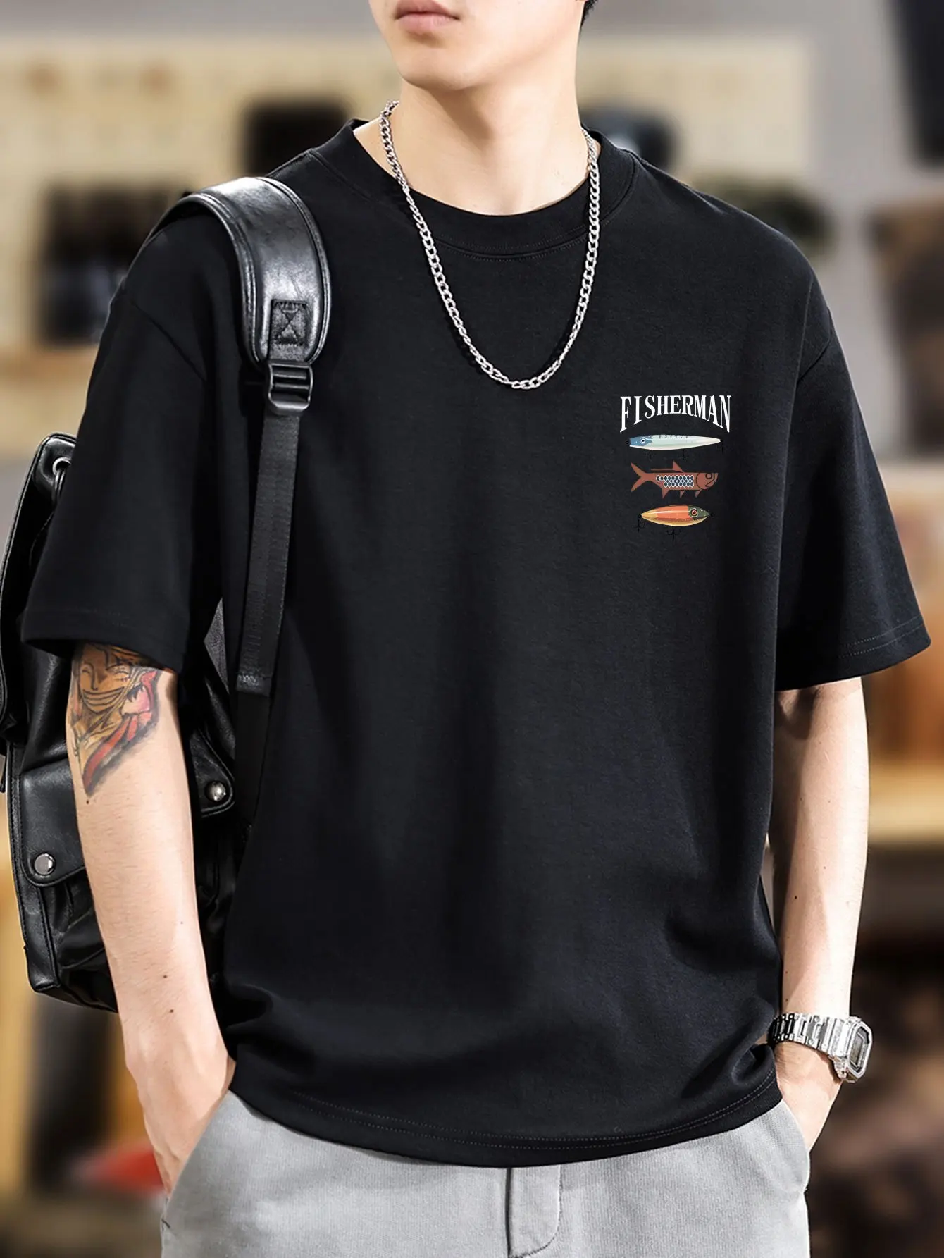 تي شيرت جديد لعام 2025 بنمط صيد السمك باللون الأسود مع طباعة "صياد السمك". إنها زي كاجوال ذو ملمس ناعم #3