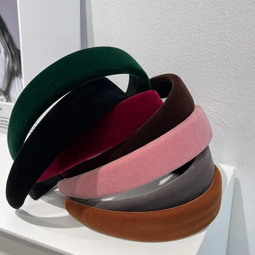 Imagen 2 del producto Diademas acolchadas de esponja de tela de terciopelo suave para mujeres y niñas, aros para el cabello de Color sólido, accesorios para el cabello para lavado de cara, 4/2 unidades