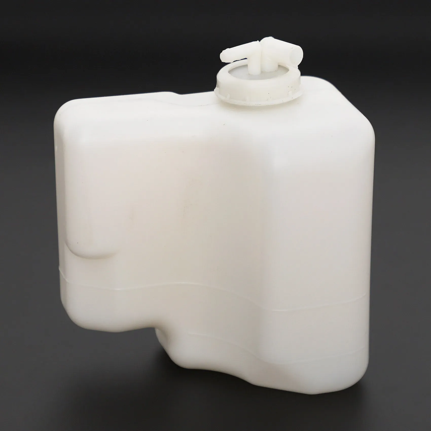 

A73Q-Car Coolant Water Tank Reservoir For Mitsubishi Outlander Pajero V73 V93 V97 2000-2015 MR404879