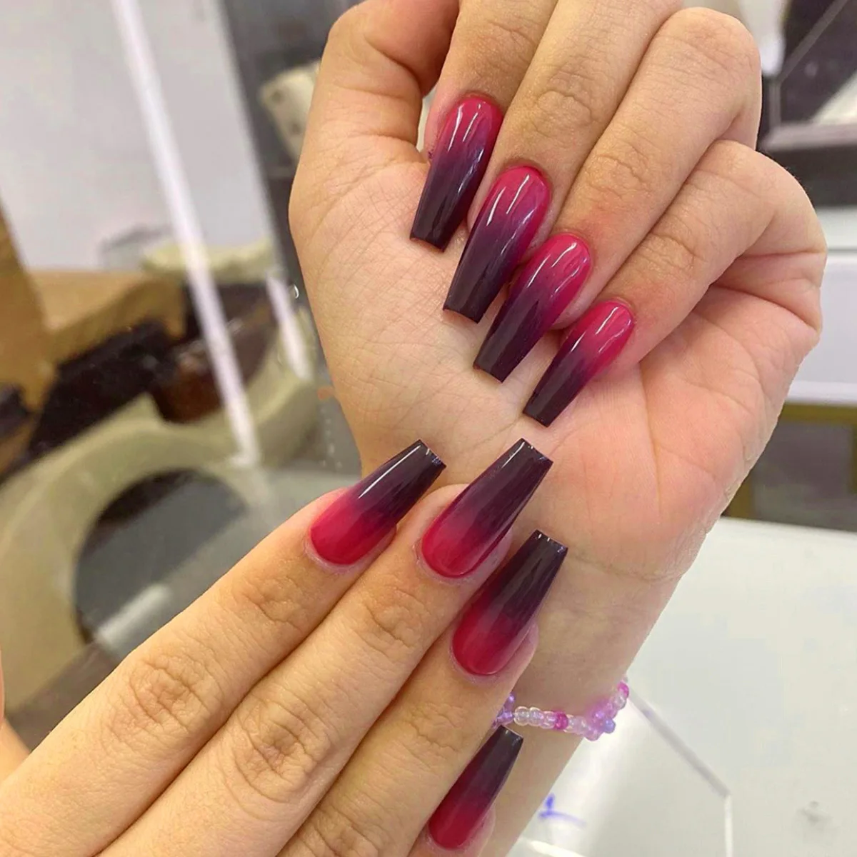 24Pcs Long Ballerina Gradient Blue Fake Nails Press on Simple Wearable Artificial Manicure Tips for Woman Full Cover False Nails