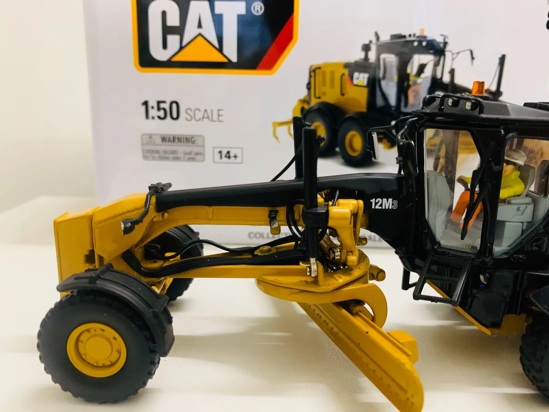 DM 12M3 Motor Grader 1:50 Scale Metal By DieCast Masters 85519 Collectible Model New in Box