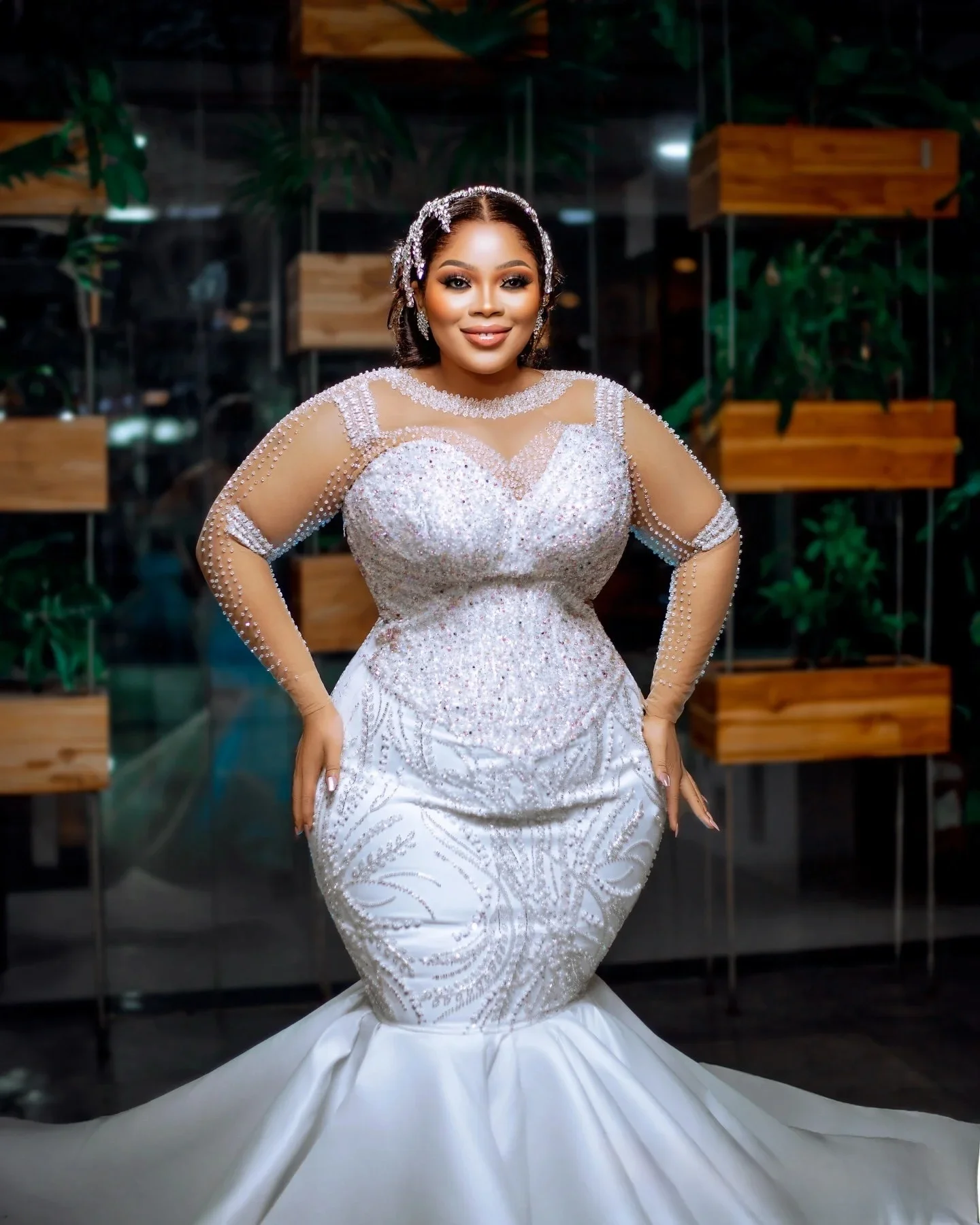Customized Plus Size  Sparkly Beads Crystals   Wedding Dress For Bride Robe De Mariée Africa Long Sleeves  Elegant  Bridal Gowns