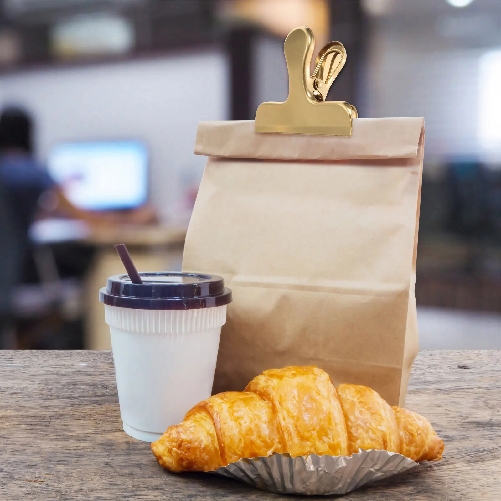 

4Pcs Multipurpose Snack Bag Clips Stainless Steel Food Storage Clip Fresh-Keeping Sealers Convenient Sealing Clips