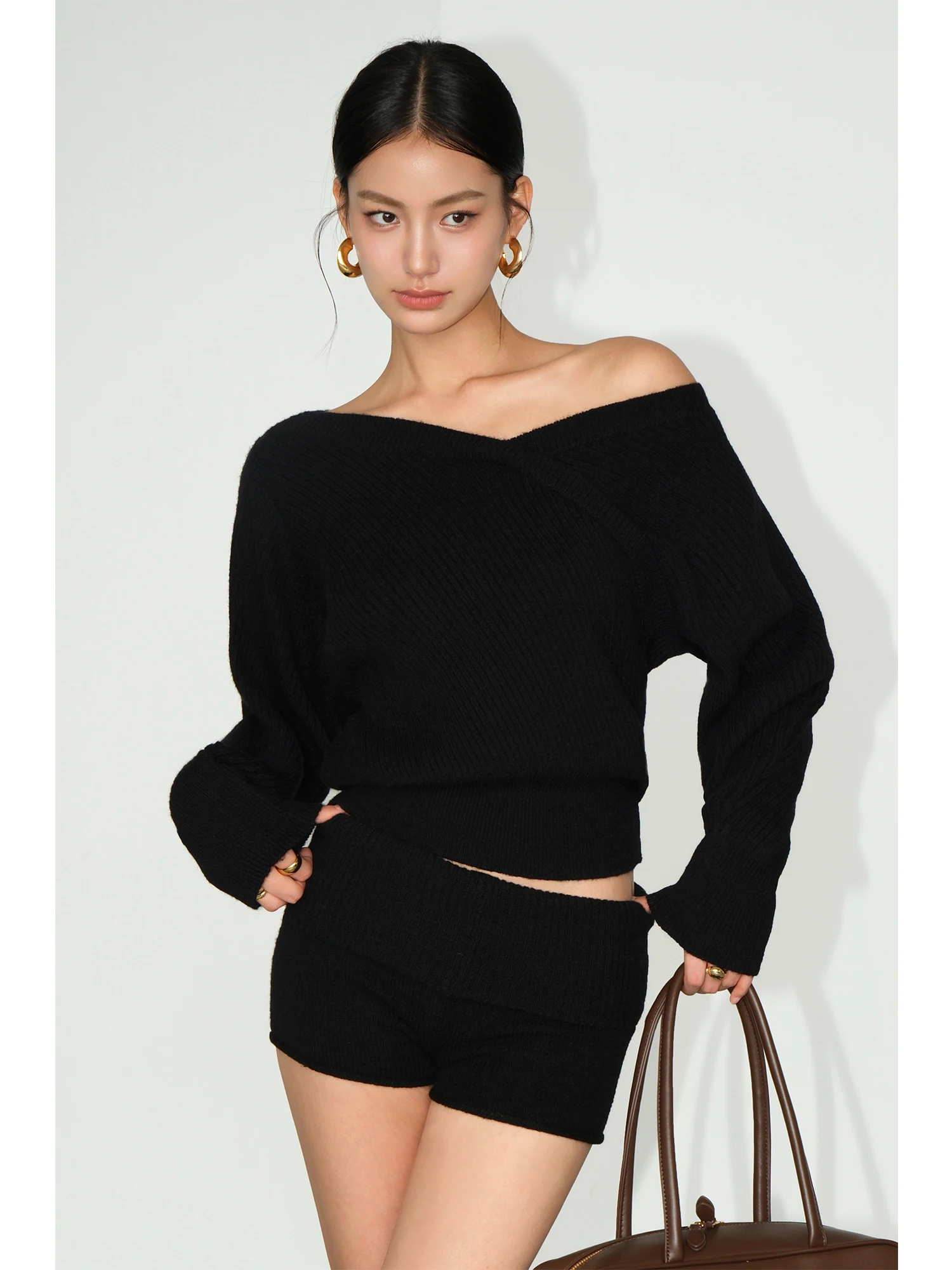 NEVA HU Women's Long Sleeve V-Neck Shoulder Bared Knitted Sweater Street Style Loose Fit Cross Irregular Design All-Match