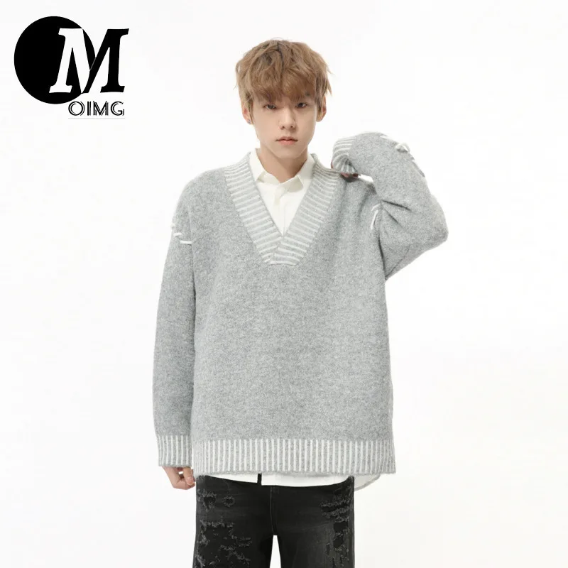 [OIMG] Autumn New Product Big V-neck College Style Contrast Stripe Lazy Knitted Sweater