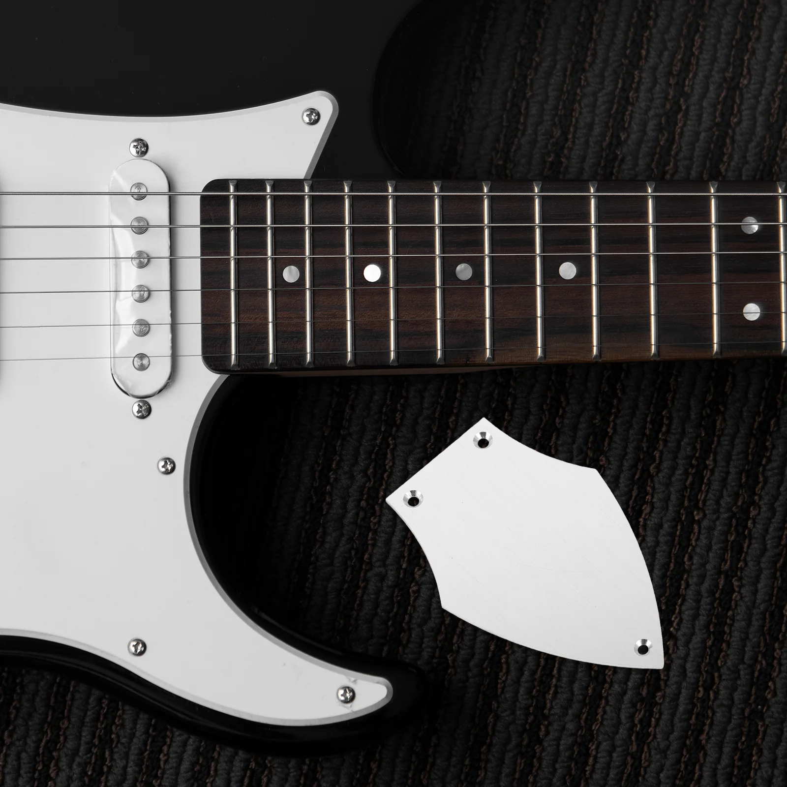 

2pcs Bass Guitar Accessories Aluminum Alloy Truss Rod Cover Plate 3 Holes Silver For Electric Bass Neck Protection Sound