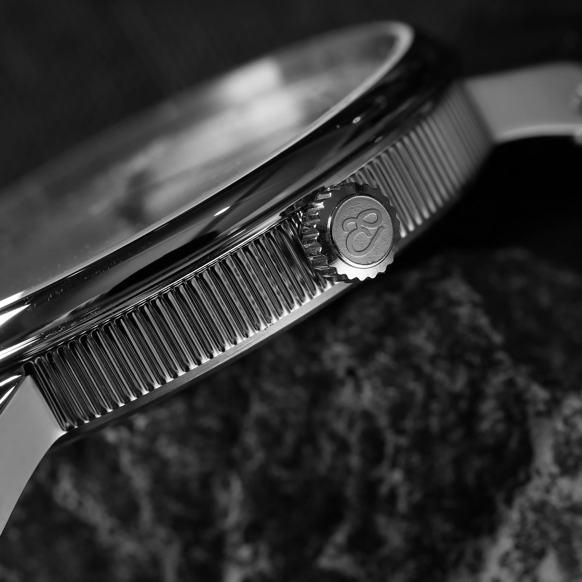 【Escapement Time】 Quarzwerkuhr, 38,5 mm Gehäuse, wasserdicht, 50 m, blauer Hand zur Wärmebehandlung – Detail 11