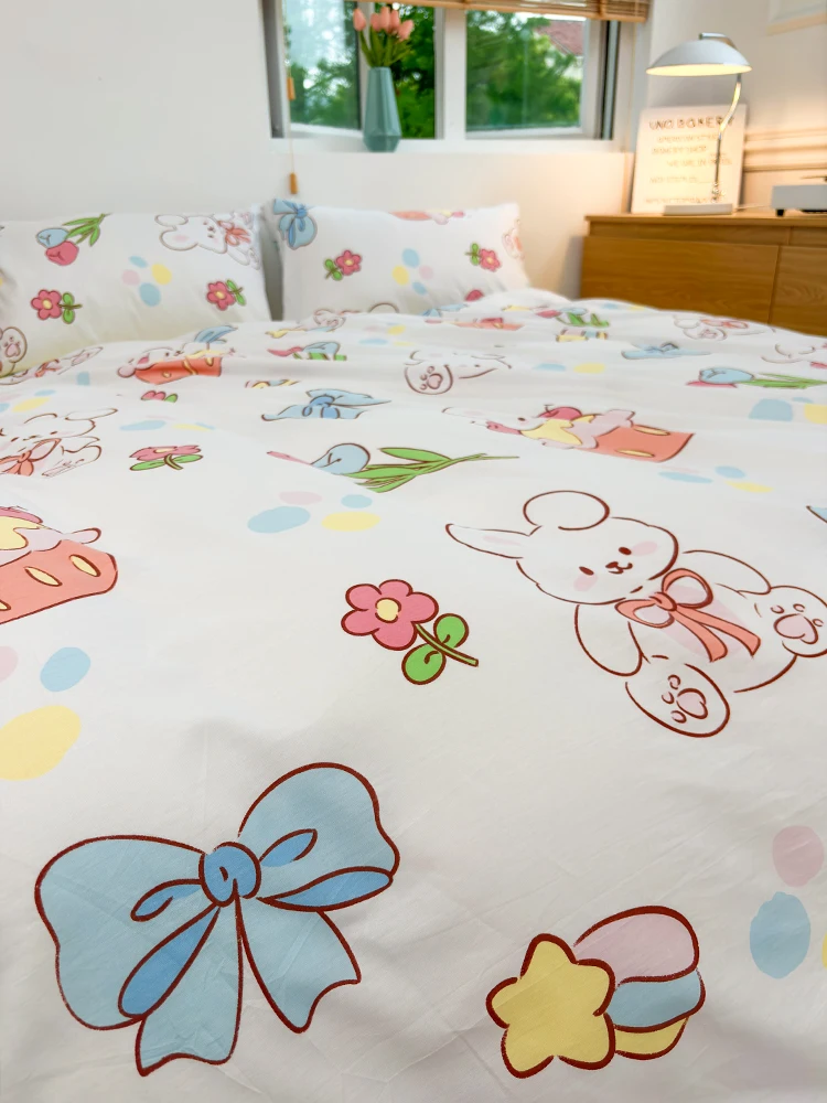 

Cuddly Cartoon Bedding: 100% Cotton 3-Piece Set - Fun Duvet Cover & Pillowcases, Child's Bedroom Gift