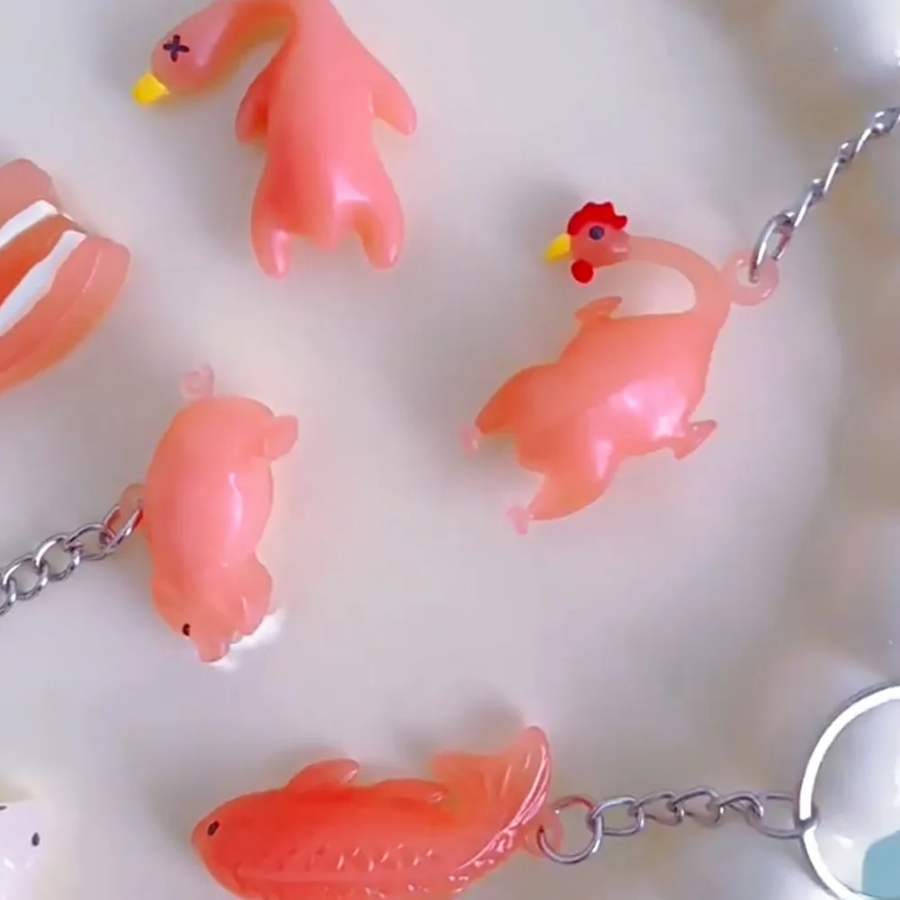 1pcs Roast Duck Keychain Miniature Uv Light Keychain Roast Meat Keychain Collectible For Secret Santa Stocking Stuffer Jewelry