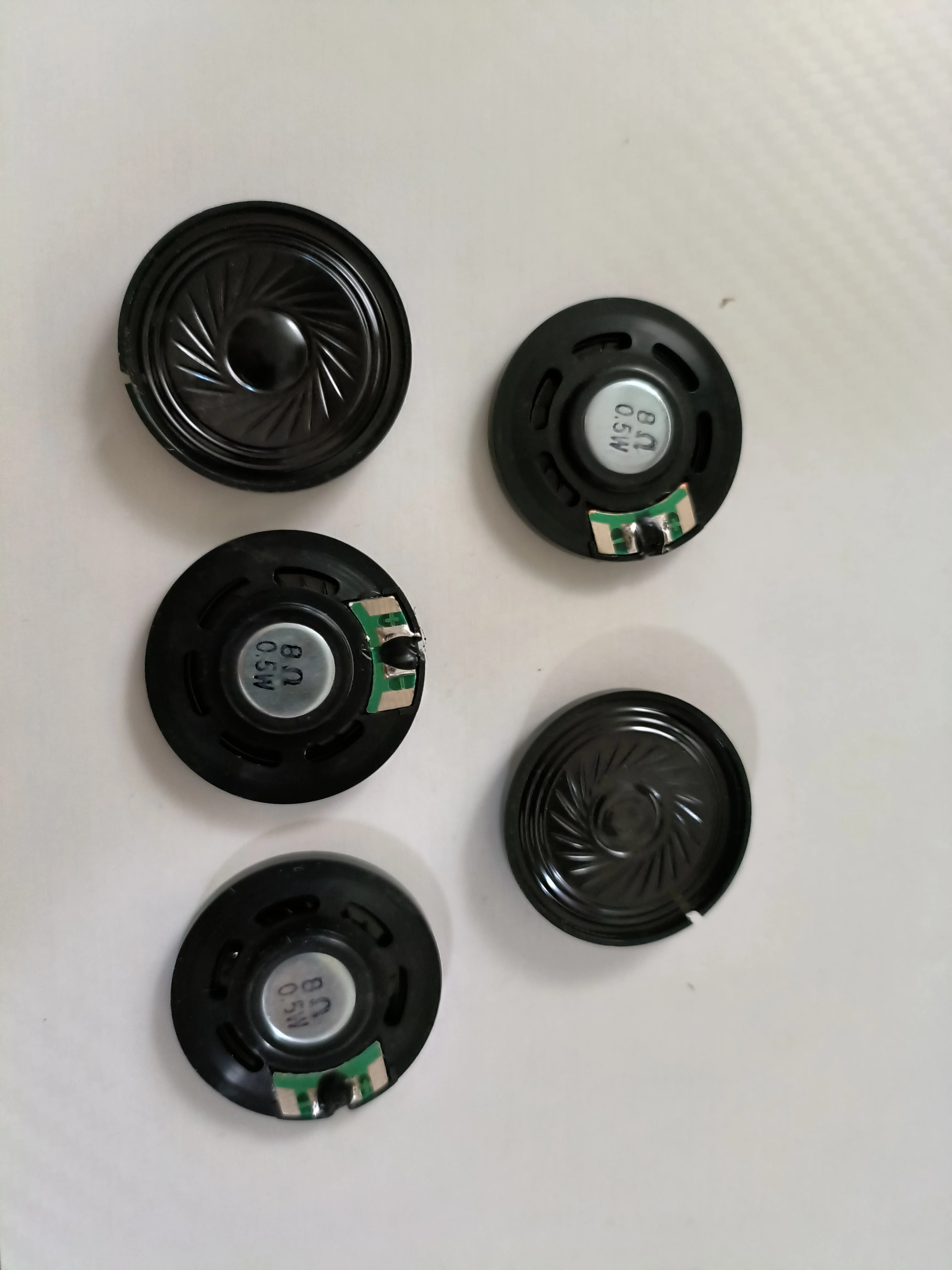 YYT 5PCS Ultra-Thin 36mm Diameter Plastic Compact Speaker with Internal Magnet 8Ω 0.5W Special Design for Greeting Cards