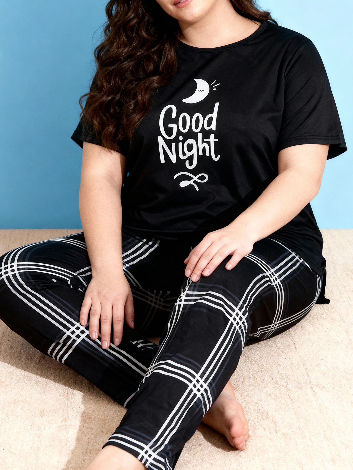 

Plus Size Women's Spring Summer Loungewear Set Casual Short Sleeve T-Shirt with Plaid Print Pants 2 Piece Soft Pajamas Sleepwear