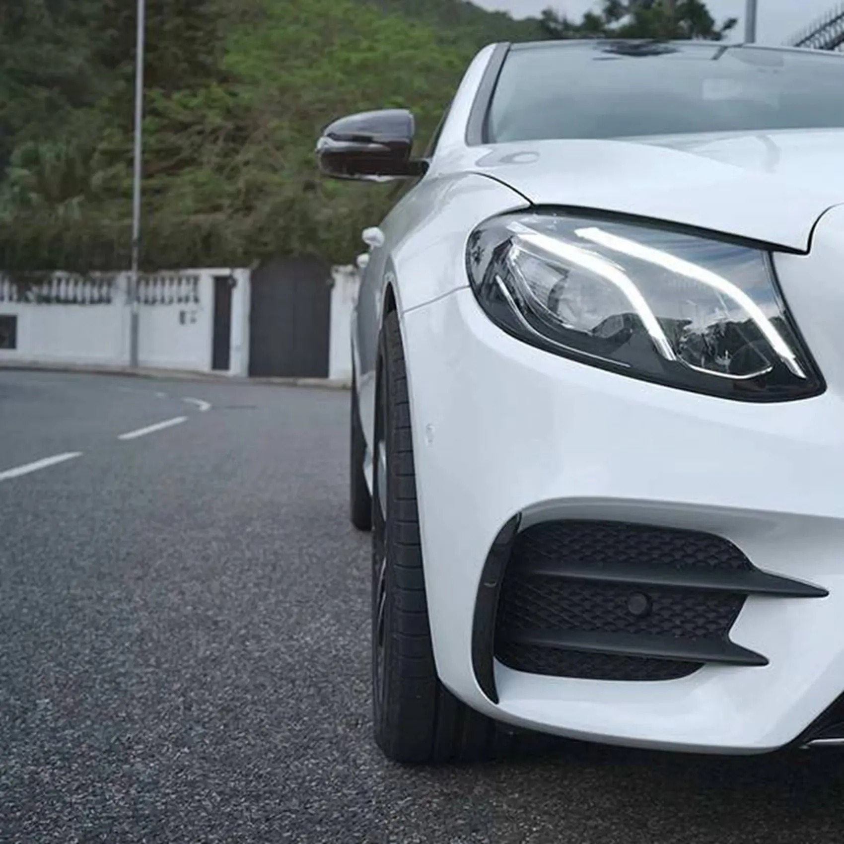 Authentic 4PCS Front Bumper Fog Light Grille Trim Cover Decoration For- E Class AMG E43 E63 W213 2016-2020