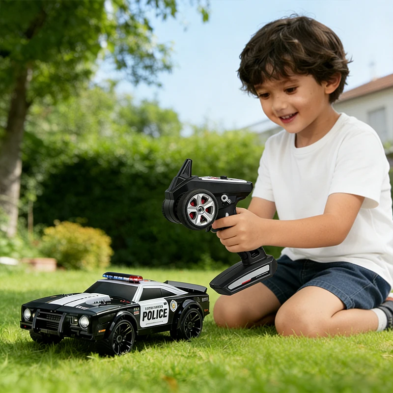 1/16 High-Speed RC Police Muscle Car 2.4G 4WD Electric Remote Control Toy for Kids And Adults Cool Night Function Birthday Gift