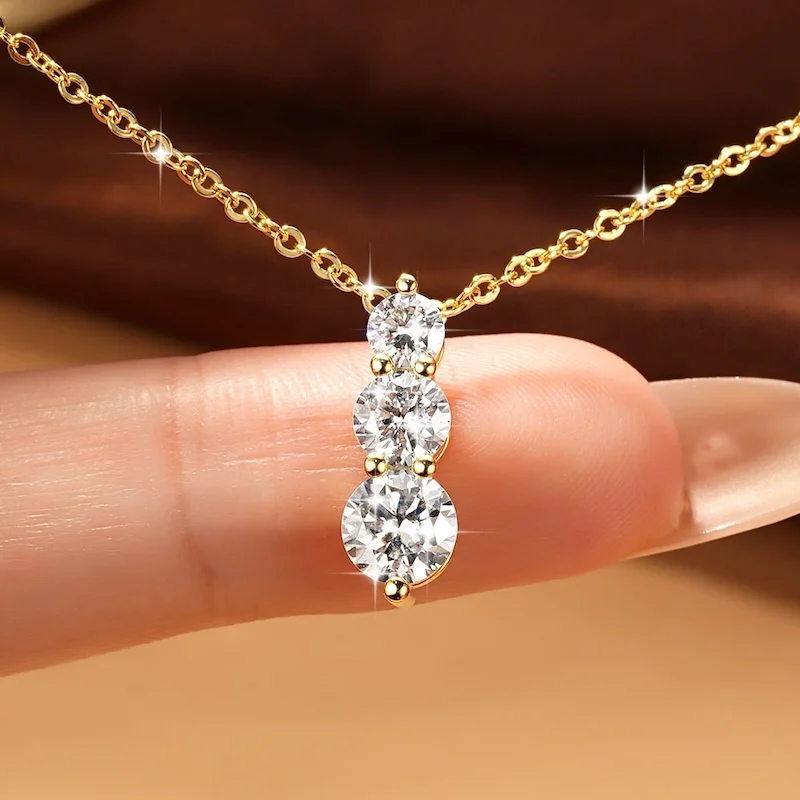 Rrjzz Sparkling D-Color Three Stone Moissanite Pendant Necklace for Women 1.6CTTW Lab-created Imitation Diamond Necklace Jewelry 2