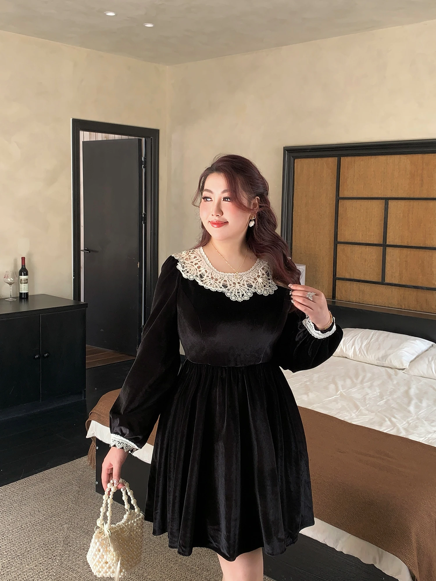 

GLEC plus Size Women's Vintage Style Lace Trim Velvet Waist Cinched Dress Rich Girl Preppy Color Block Long Sleeve Midi Dress