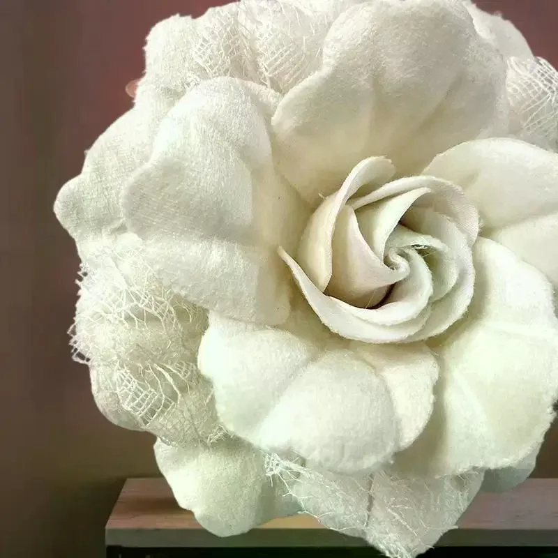 Retro Black Camellia Velvet Pin, Women's Grief Clothing & Jewelry Decoration