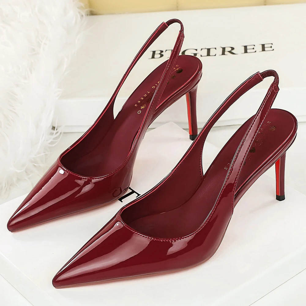 wine red