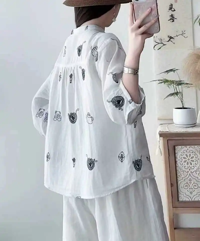 جديد 2025 قميص نصف كم من غزل القطن للخريف ، بلوزة فضفاضة للنساء مطرزة على شكل قطة ، بلوزة موري جيرل متعددة الاستخدامات للتنقل T59321CC