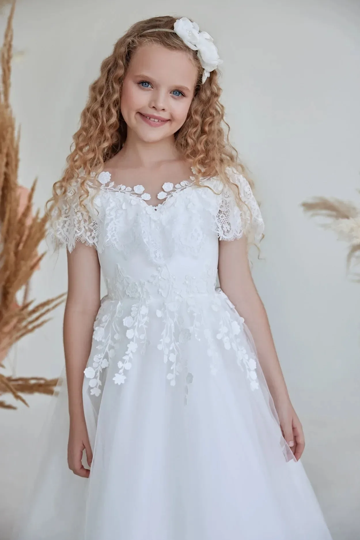 

White Flower Girl Dresses for Wedding Lace Appliques Baby Girl Prom Gown for Photoshoot First Communion Gowns Customized