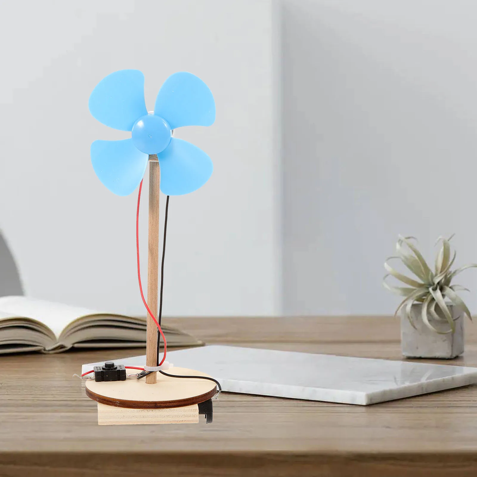 

2Pcs Desktop Motor Fan DIY Experiment Set Fun Learning Tool No Required Enhance Kids Skills Academic Performance