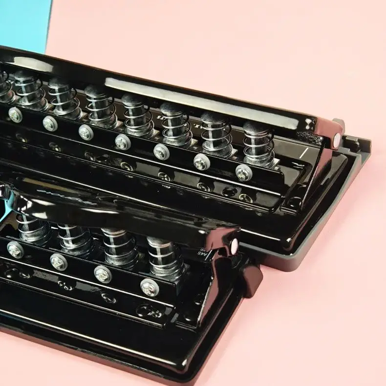 4-Hole Adjustable Punching Machine/4-Hole Adjustable Punching Machine Can Punch 10 Sheets Of Paper