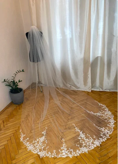 Wedding Veil Church Veil Lace Fingertip Veil Short Veil Wedding Leaf Bridal Veil Waist Veil