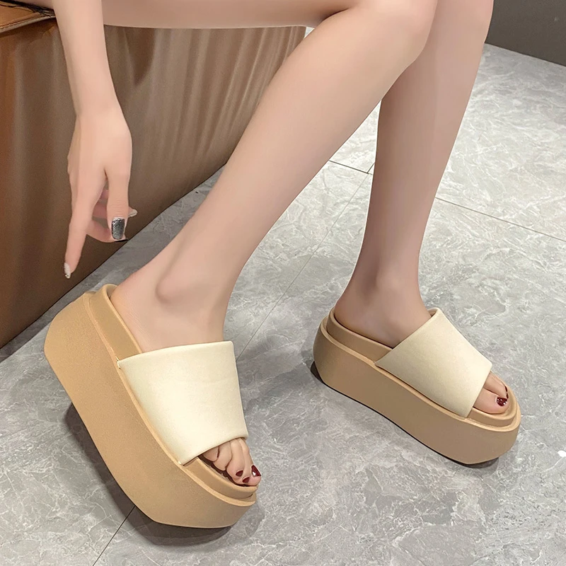 Sandal Wedge Platform tinggi wanita, sandal pantai luar ruangan kasual sol tebal 8CM musim panas untuk perempuan