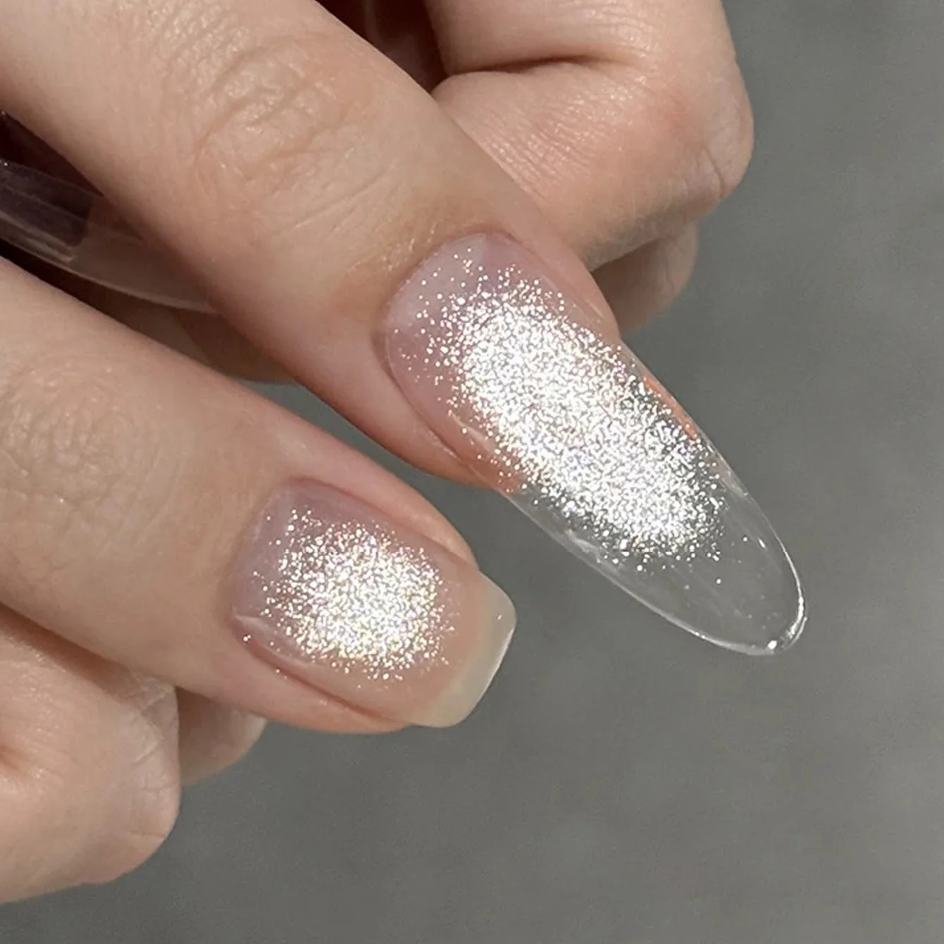 ยาทาเล็บเจลลายตาแมวสีขาว ZH Autumn 1 ชิ้น รุ่นใหม่ปี 2025 สำหรับฮาโลวีน ประดับด้วยลูกปัดแก้วใส