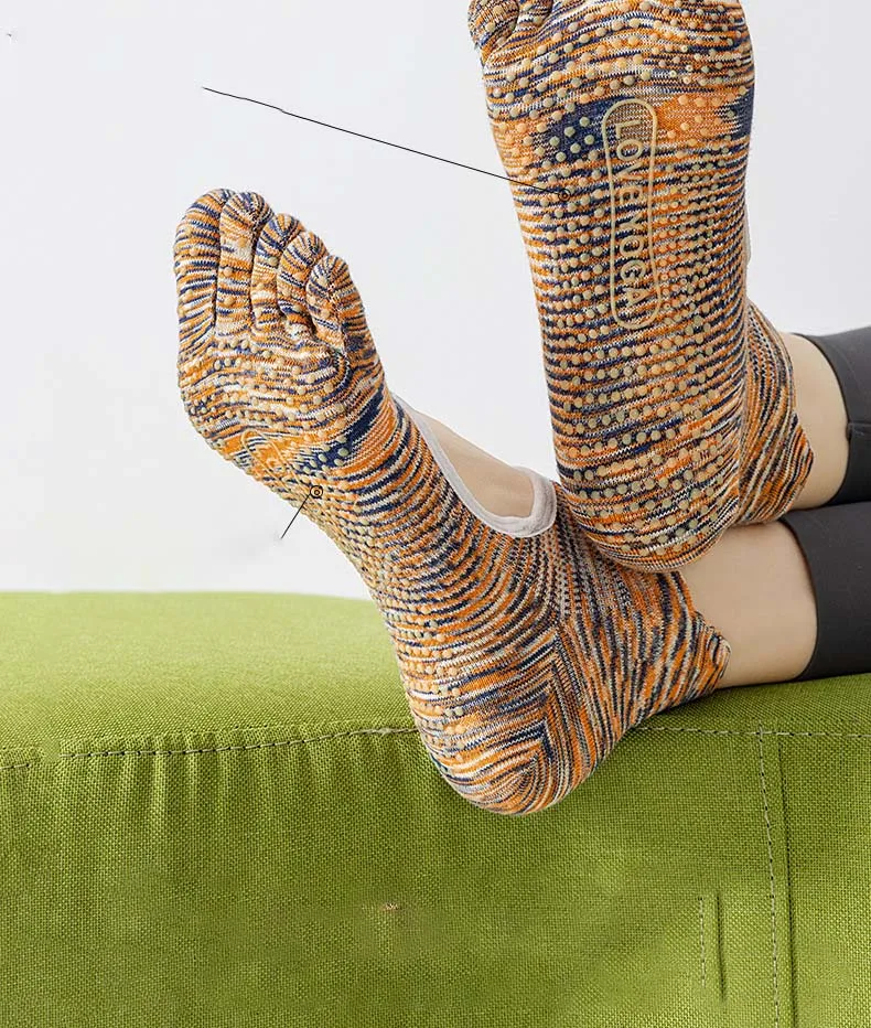 

Профессиональные носки для пилатеса с раздельным носком, вентилируемая поддержка свода стопы, летние носки с пятью пальцами, нескользящие дышащие носки для тренировок босиком