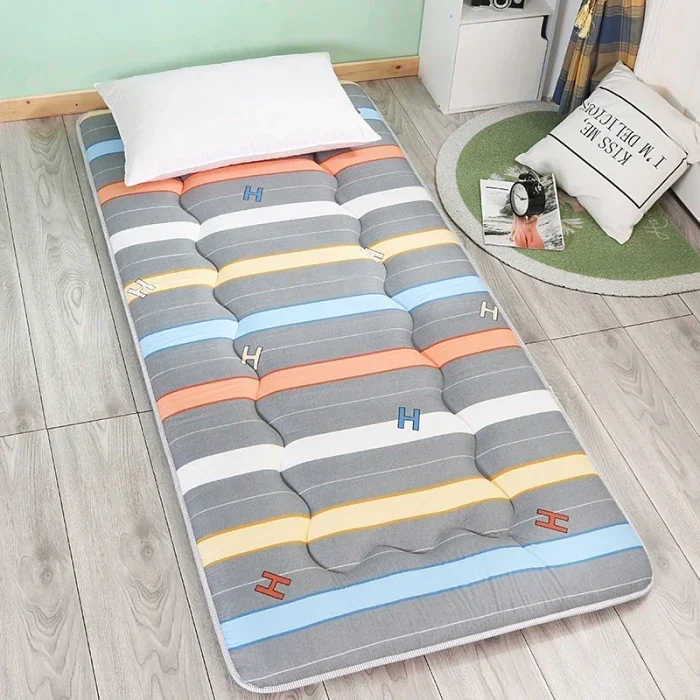 Single Dormitory Essential: 0.5m Thickened Soft Mattress Pad, 90cm Cushion, 1m Student Dormitory Quilt, Floor Sleeping Mat