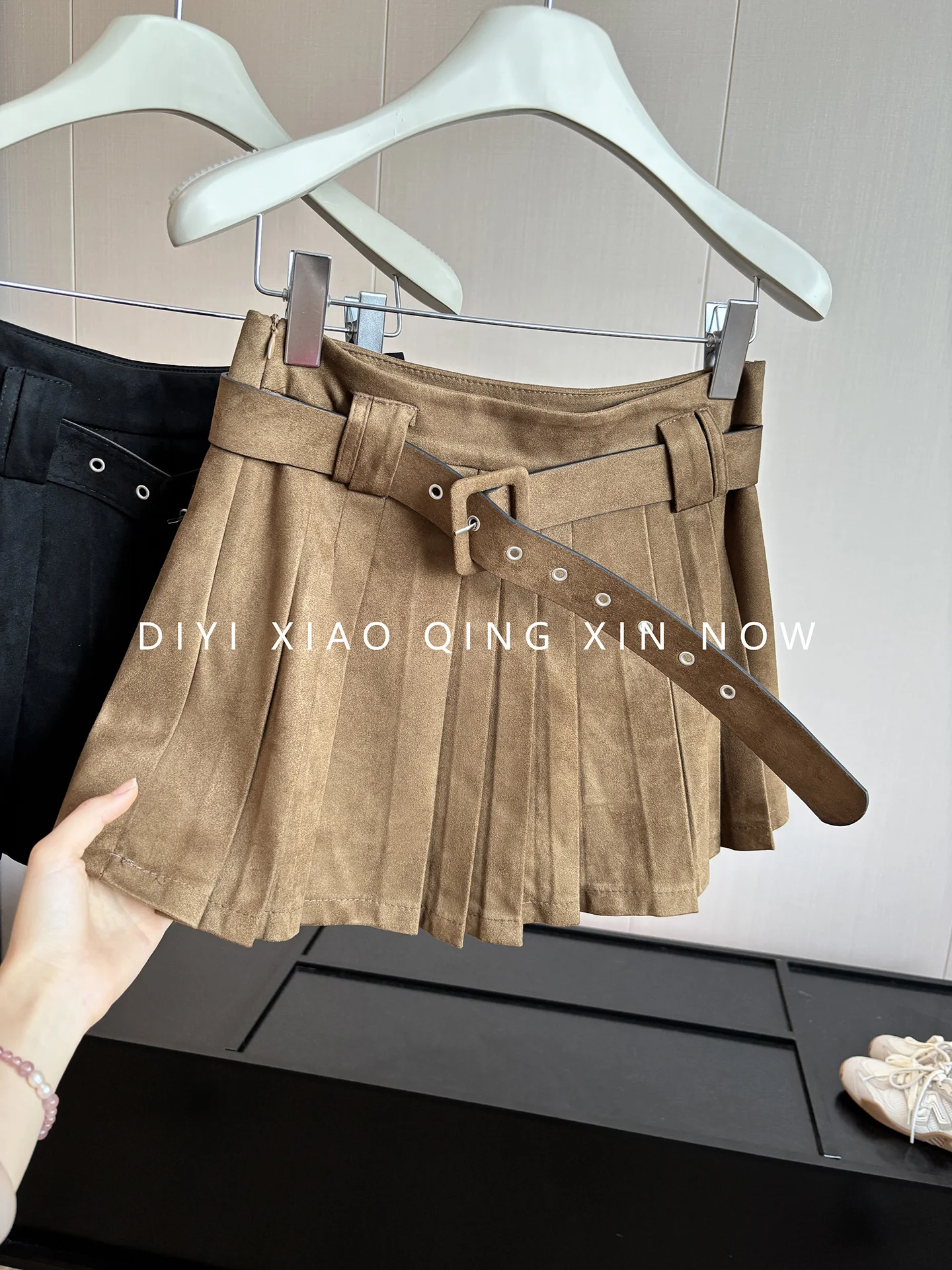 High Waist Suede Pleated Skirt Women's A-Line  Skirt with Belt Autumn New Style Umbrella Skirt DIYI Beauty Mermaid