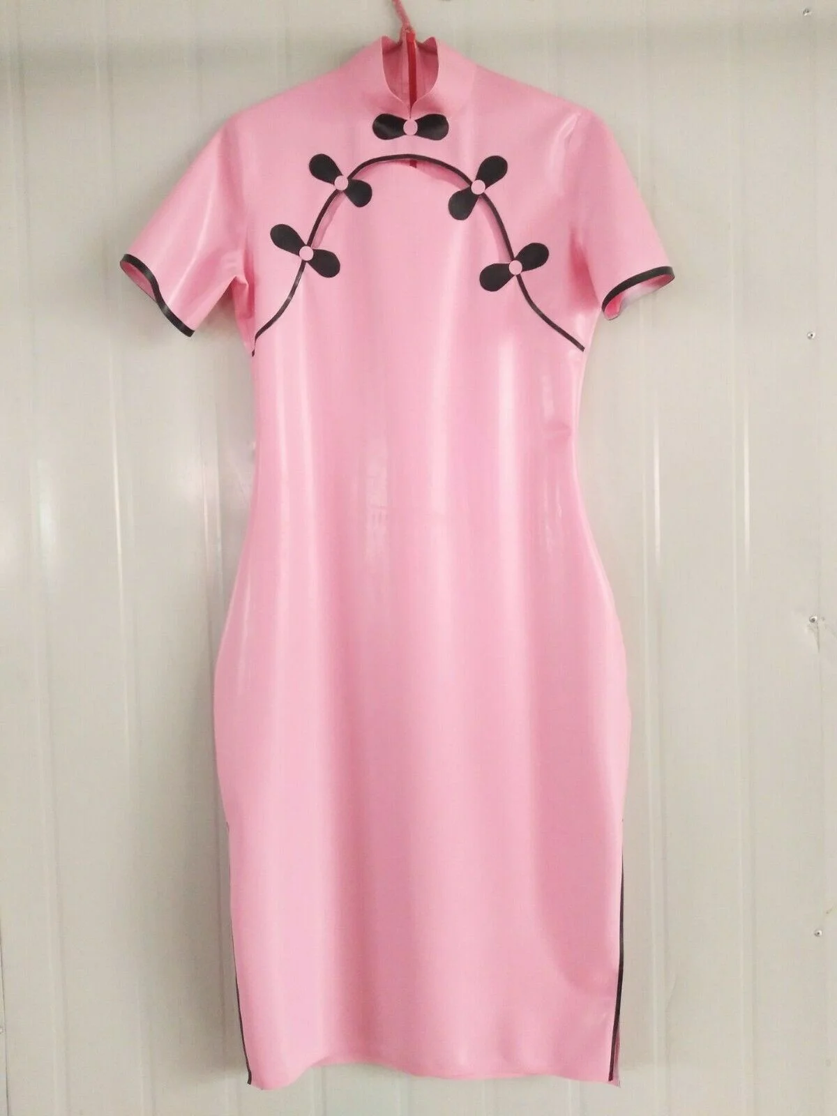 100% Natural Latex Rubber Handmade Custom Fashion Pink Cheongsam Dress for Halloween Masquerade ball