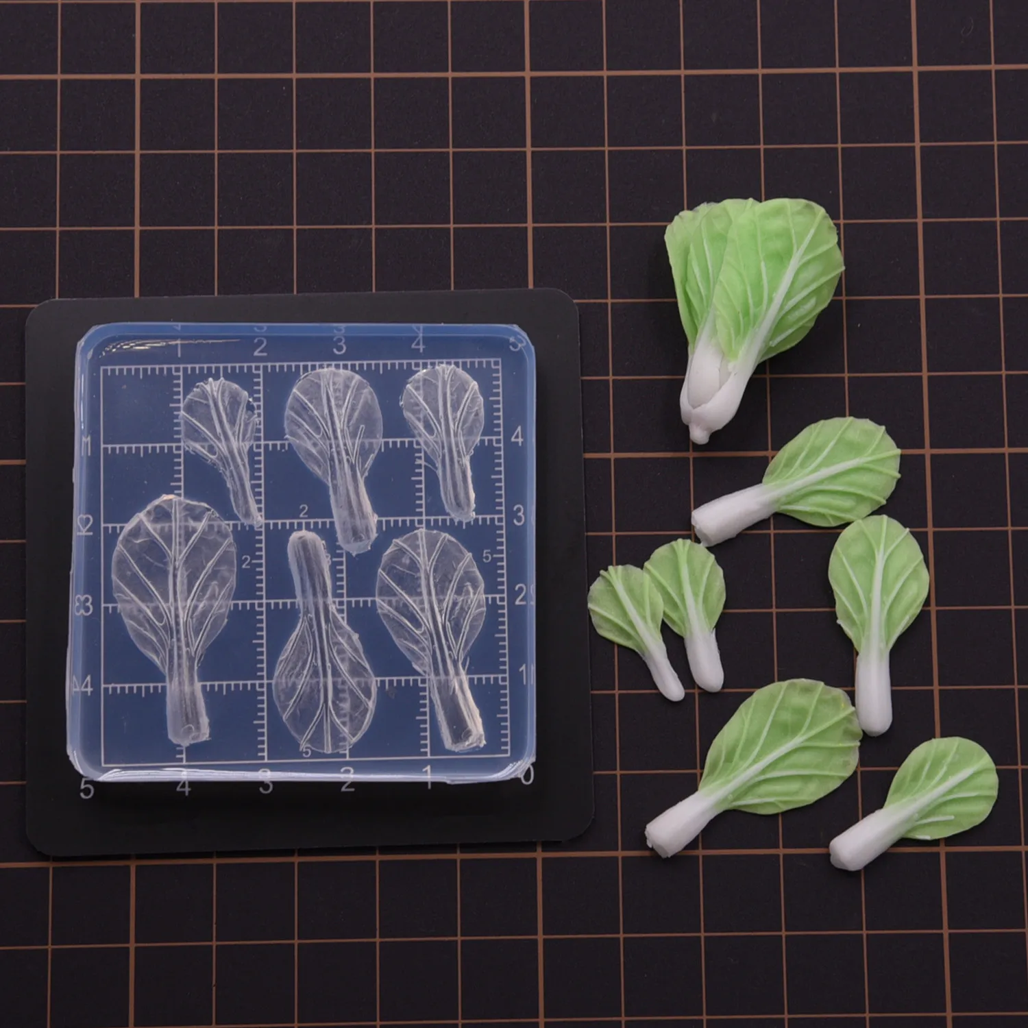 

Miniature Polymer Clay Vegetables DIY silicone Mold Mini Chinese Cabbage Slice DIY Pottery Clay Dollhouse Toy DIY Molds