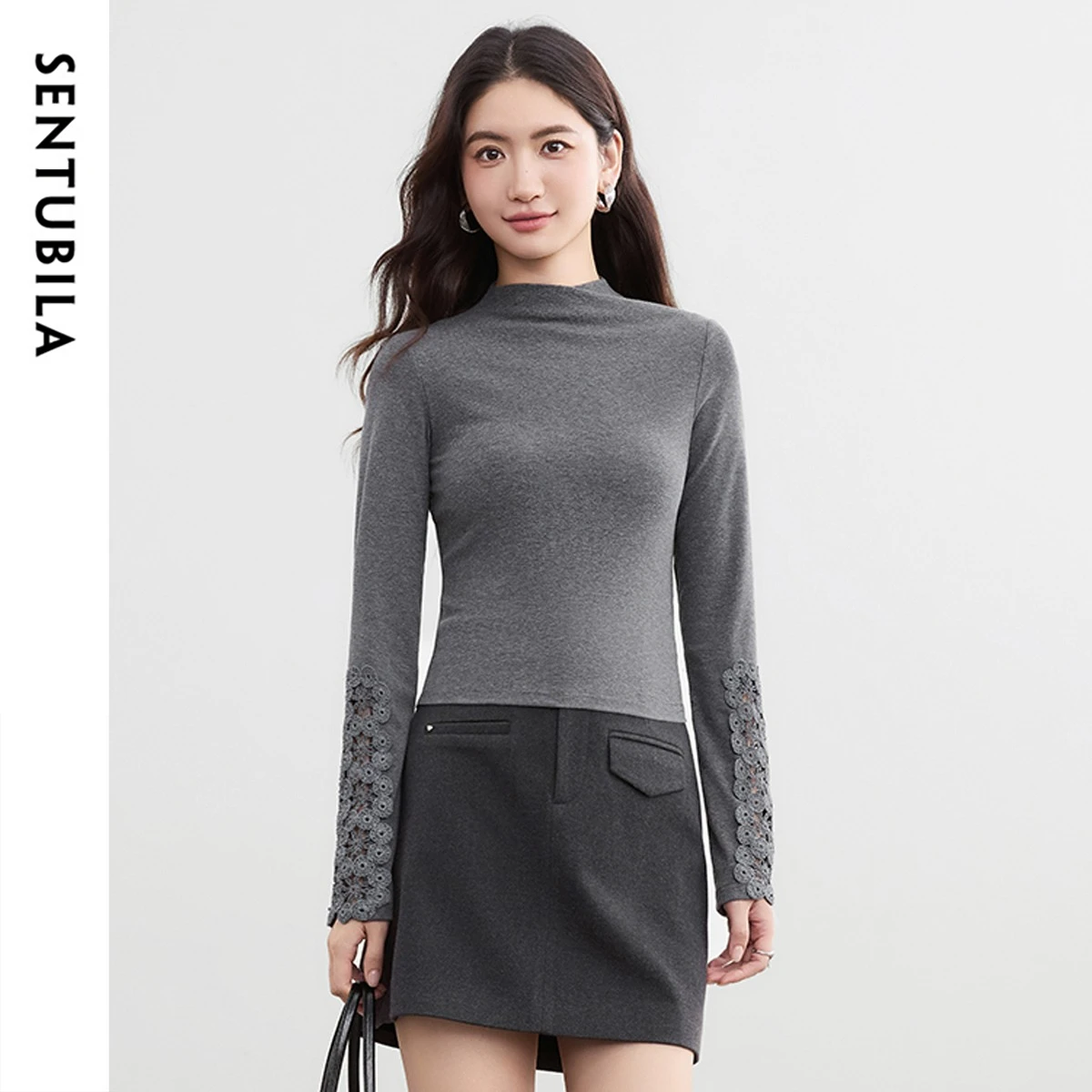 SENTUBILA Women's Knit T-shirt Design-Fitted Sheer Floral Lace Sleeve O-neck Tees 2025 Autumn Simple Slim-fit Tops 153TA3421