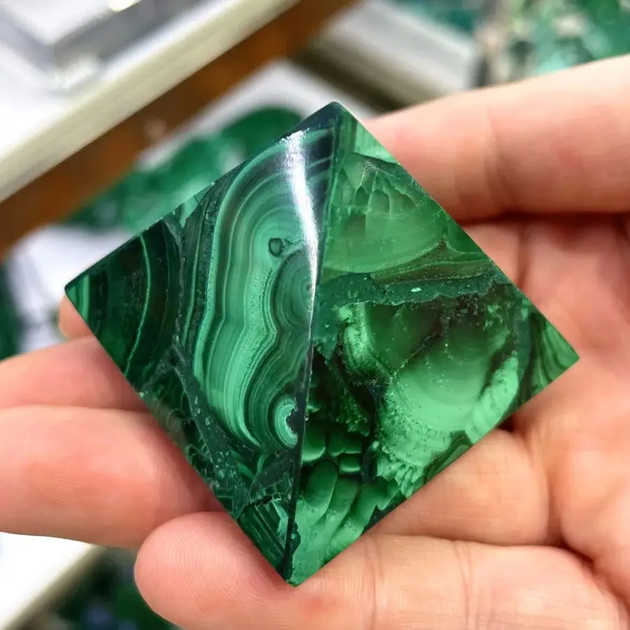 5-8cm Gemstone Supplier Natural Malachite Polished Pyramid Energy Chakras Crystals And Stones Healing Decor Dropshipping