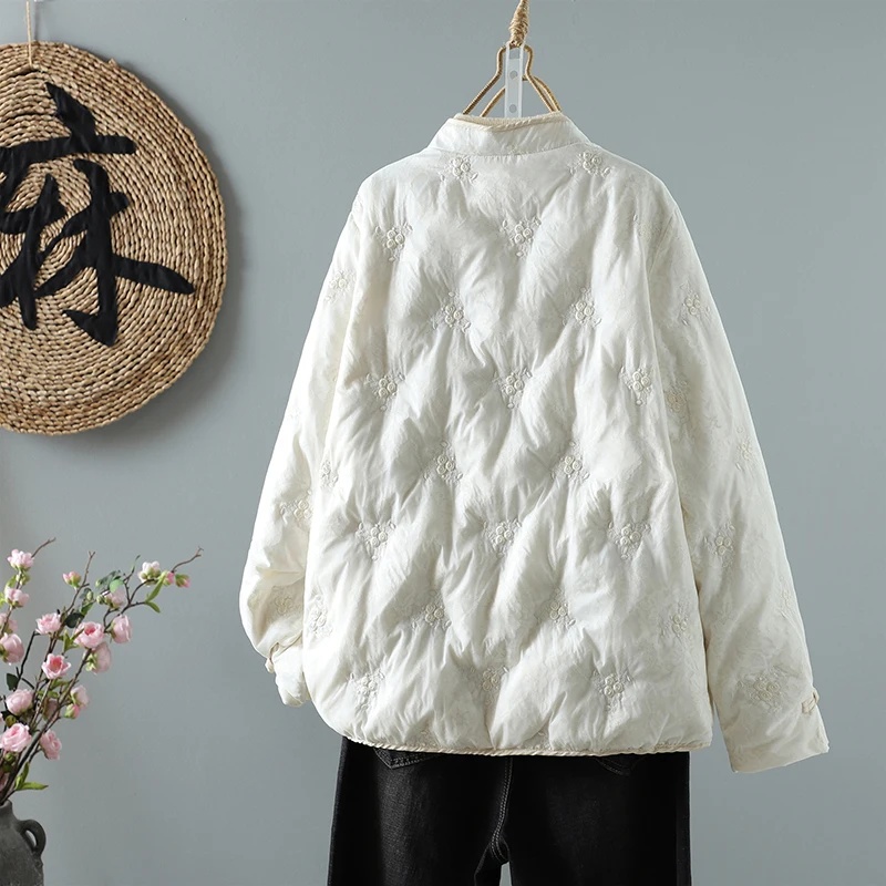 Retro chinesische Sle bestickte Baumwolle Jaet Damen warme Oberbekleidung Stehkragen geknöpft Baumwollmantel Herbst Winter