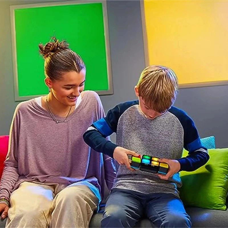 플립슬라이드 게임, 전자 휴대용 게임 |   뒤집고, 밀고, 색상을 일치시켜 시계를 이길 수 있습니다 - 4가지 게임 모드 - 멀티플레이어