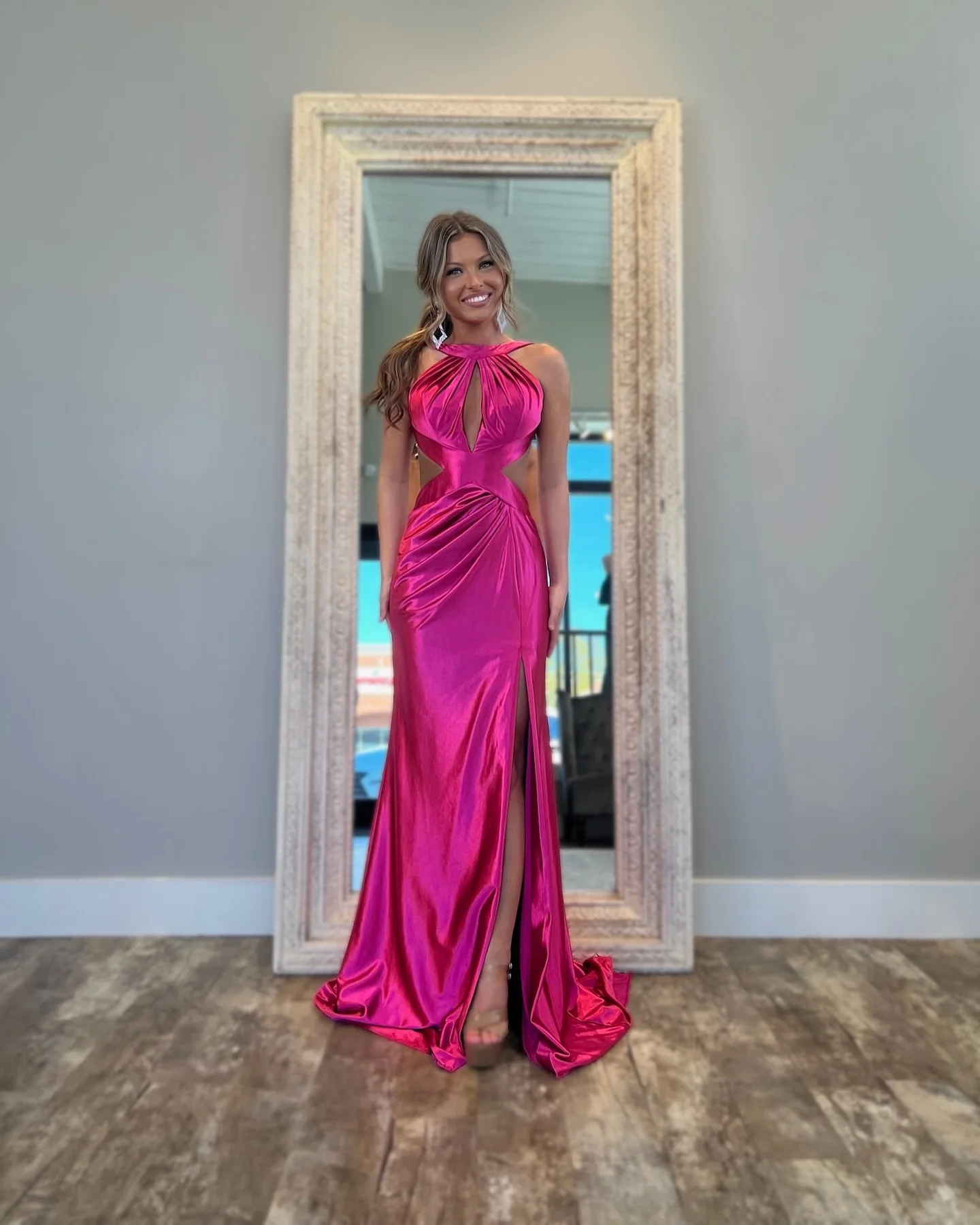 

Customized Elegant Evening dresses 2025 Mermaid Sexy Halter Open-back Satin Floor length Pleats Side Slit Zipper Prom Dresses