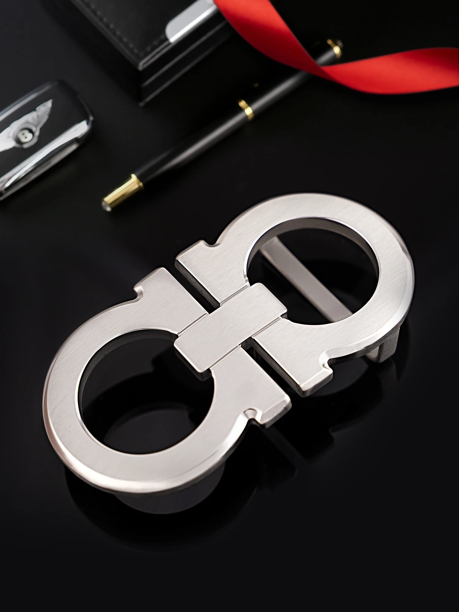 ステンレス鋼ベルトバックルヘッド-8-文字インナーウェアスムーズハイエンドハンギングウエストヘッド-38-センチメートルメンズファッションアクセサリー