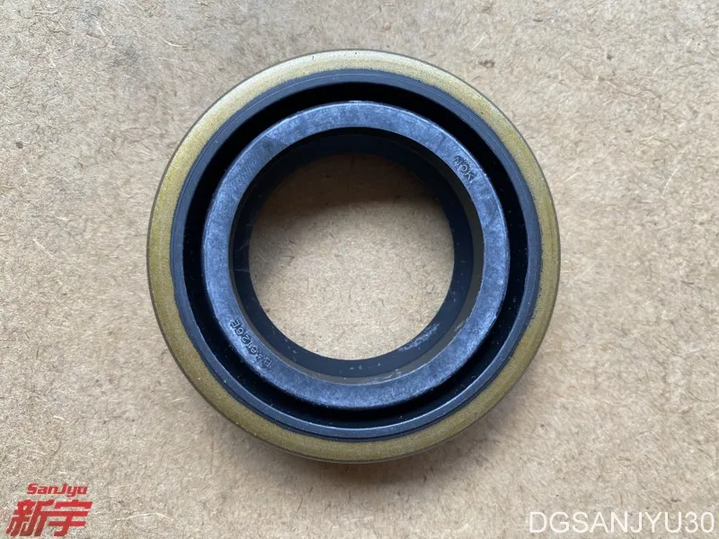 

PAJERO IO H77W H76W H65H67W OIL SEAL,REAR AXLE SHAFT MR470930