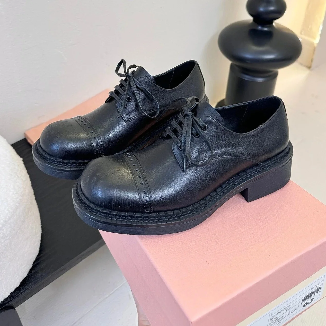 2025 FANGXITING أحدث النمط البريطاني جلد طبيعي جولة تو الدانتيل متابعة امرأة المتسكعون ديربي أحذية أوكسفورد البغال قباقيب البروغ