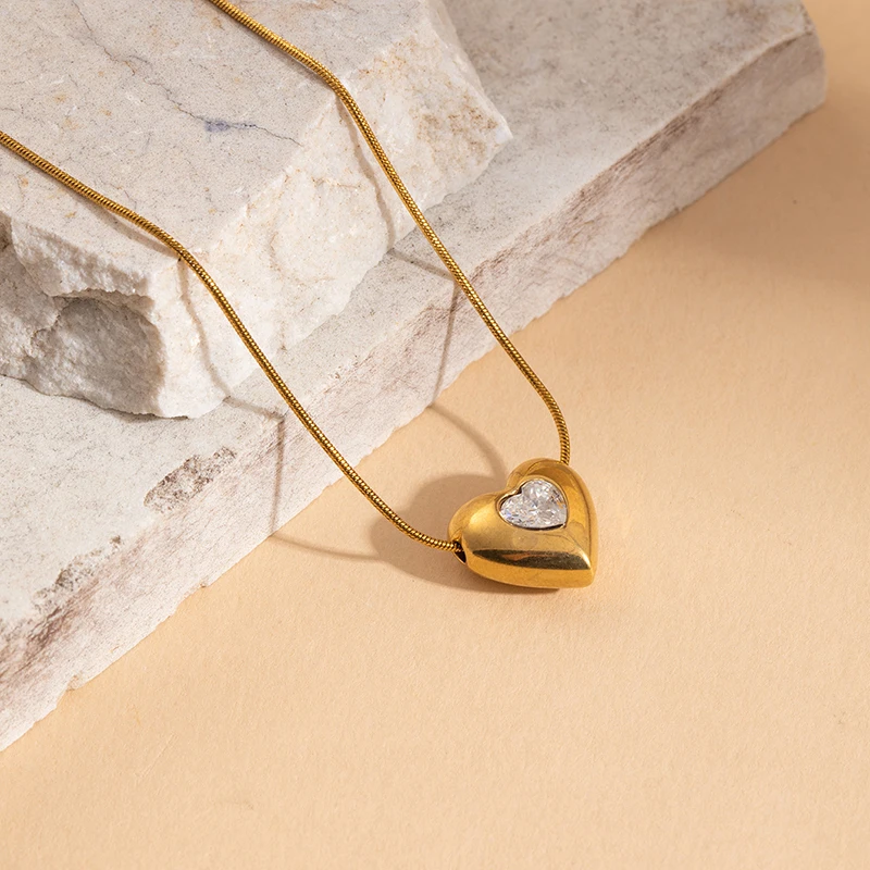 ANENJERY 316L Stainless Steel Heart Colorful Zircon Necklace For Women Simple French Snake Bone Chain Jewelry Gifts Wholesale
