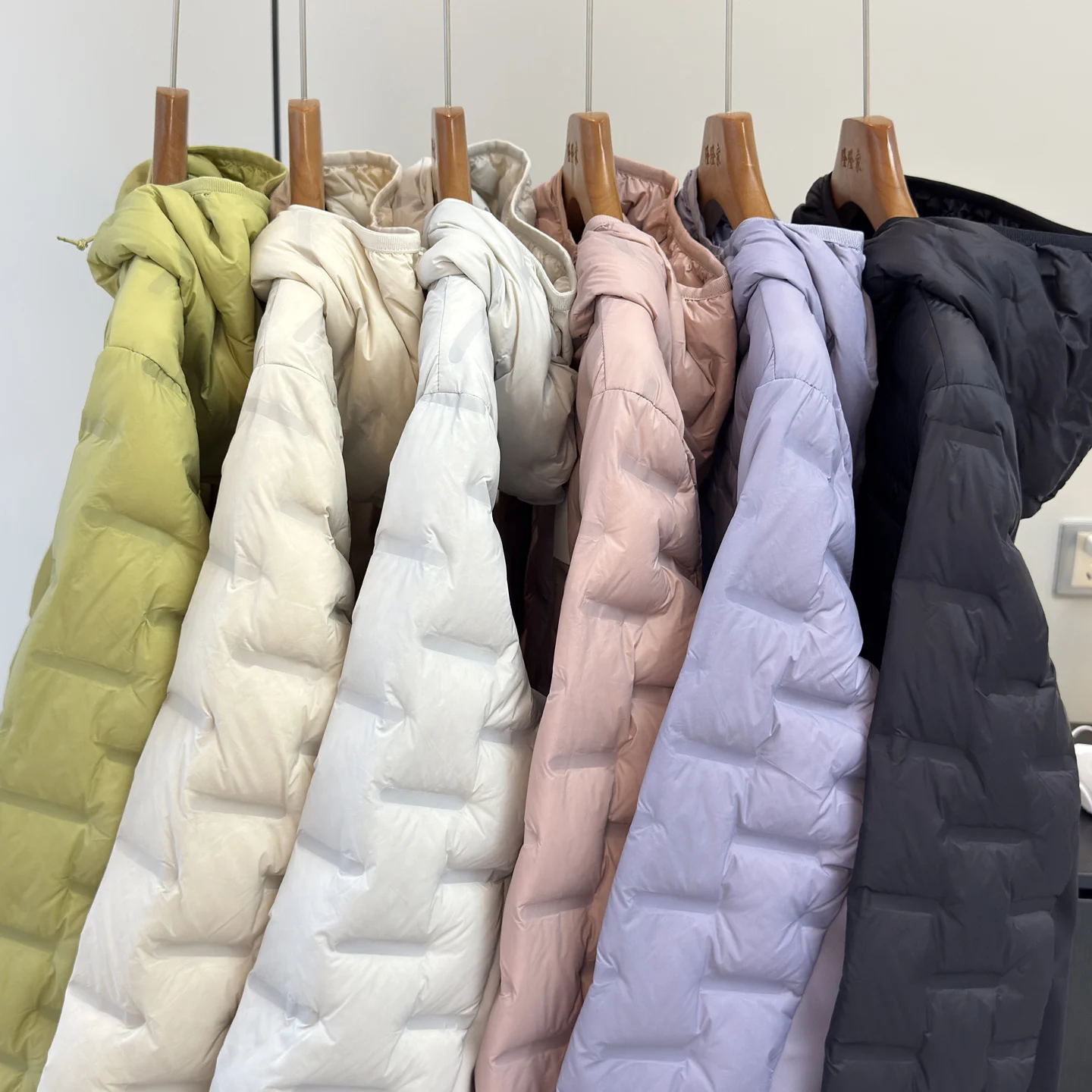 Cappotto invernale leggero e caldo in piuma Duet con cappuccio Capispalla casual Sl incollato Cappotto invernale con imbottitura al 90% di piume bianche Du