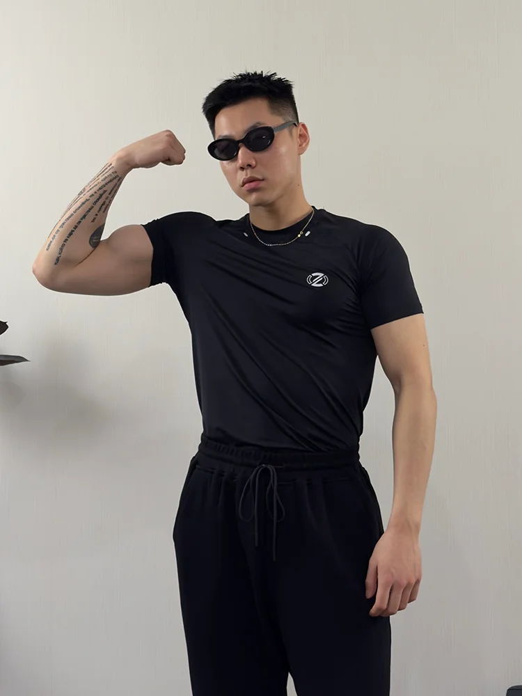 

Мужская футболка Roast Luy Slim Fit Spor ort Sve Qui Dry Elastic Fitn Одежда молодежная 39 Casual Sle round Ne