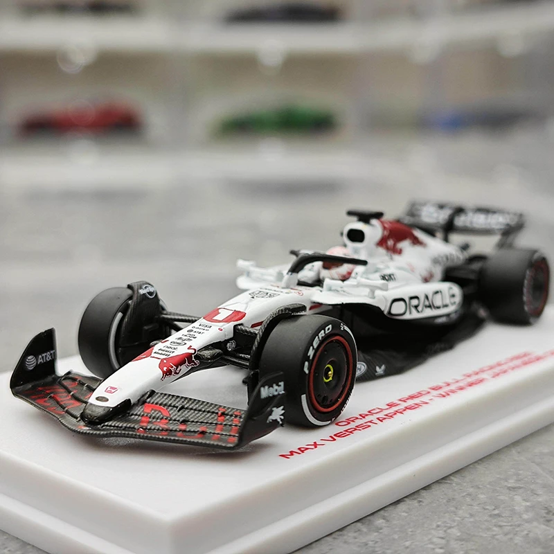 Minichamps Diecast 1/18 مقياس RB21 F1 سبيكة سيارة نموذج 2025 محطة اليابان F1 النصر اللعب المركبات لعب للبنين الصندوق الأصلي
