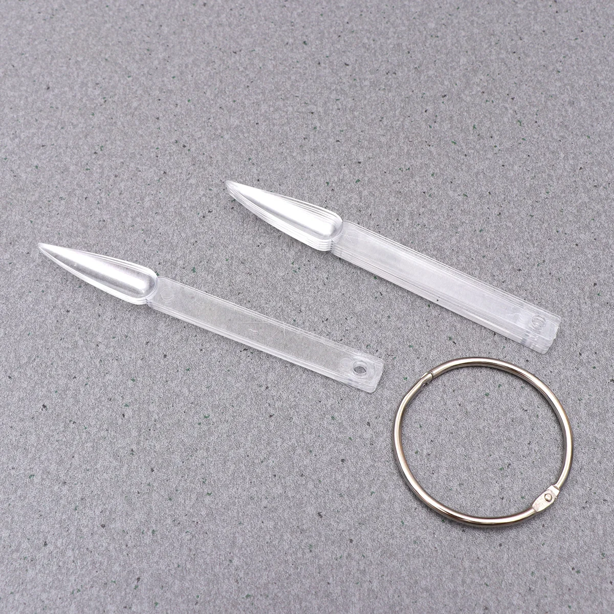 

2Sets Nail Display Tips Fan Shaped Color Plates Durable Practice Templates 40 Pieces Each Perfect Nail Art Practice Tool