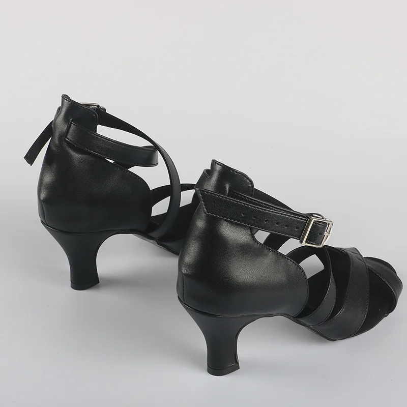 Wedopus สุภาพสตรี 6CM Chunky Heel หนังเทียม Street Sole Peep Toe รองเท้าเต้นรําสีดําแฟชั่นรองเท้าแตะ