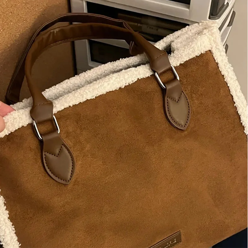 Commuter Large Capacity Tote Bag Vintage Lamb Wool Tote Bag 2023 Autumn Winter Fashion Single Shoulder Underarm Crossbody Bag