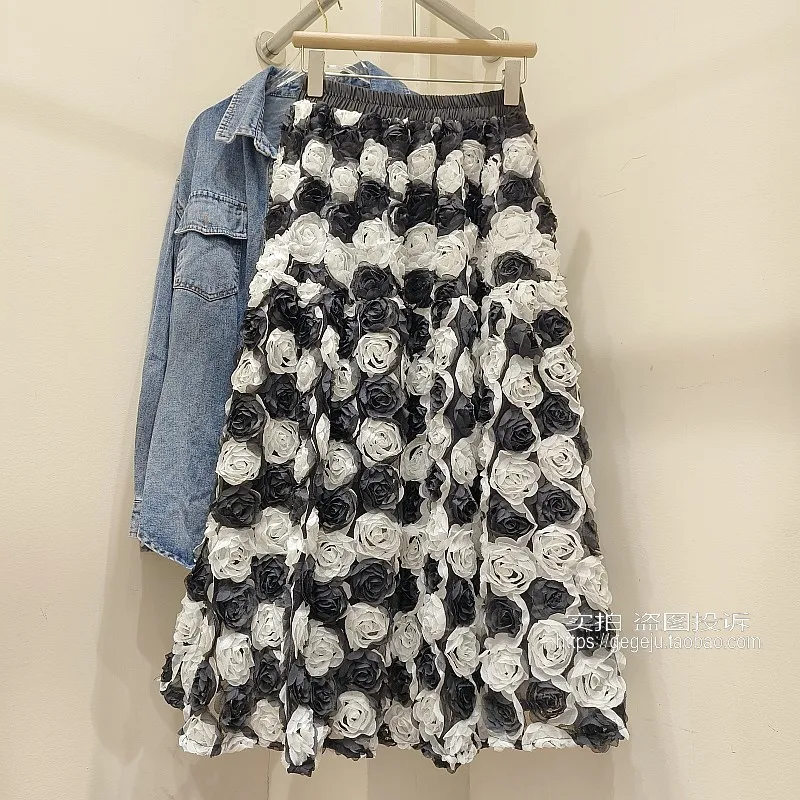 Black White Three Dimensional Flower Long Skirt French Retro Elastic Waist A Line Big Swing Skirt Contrast Color Aesthetics