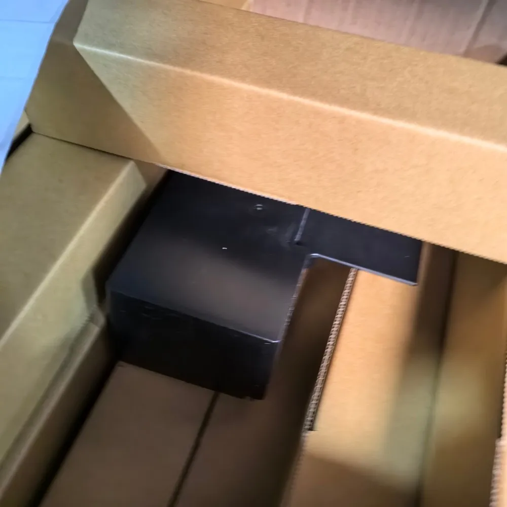 

1799792 1746399 Бак для обслуживания чернил для EPSON M100 M105 M200 M201 M205 L550 L551 L555 L565 L566 L575 WF 2510 2520 2530